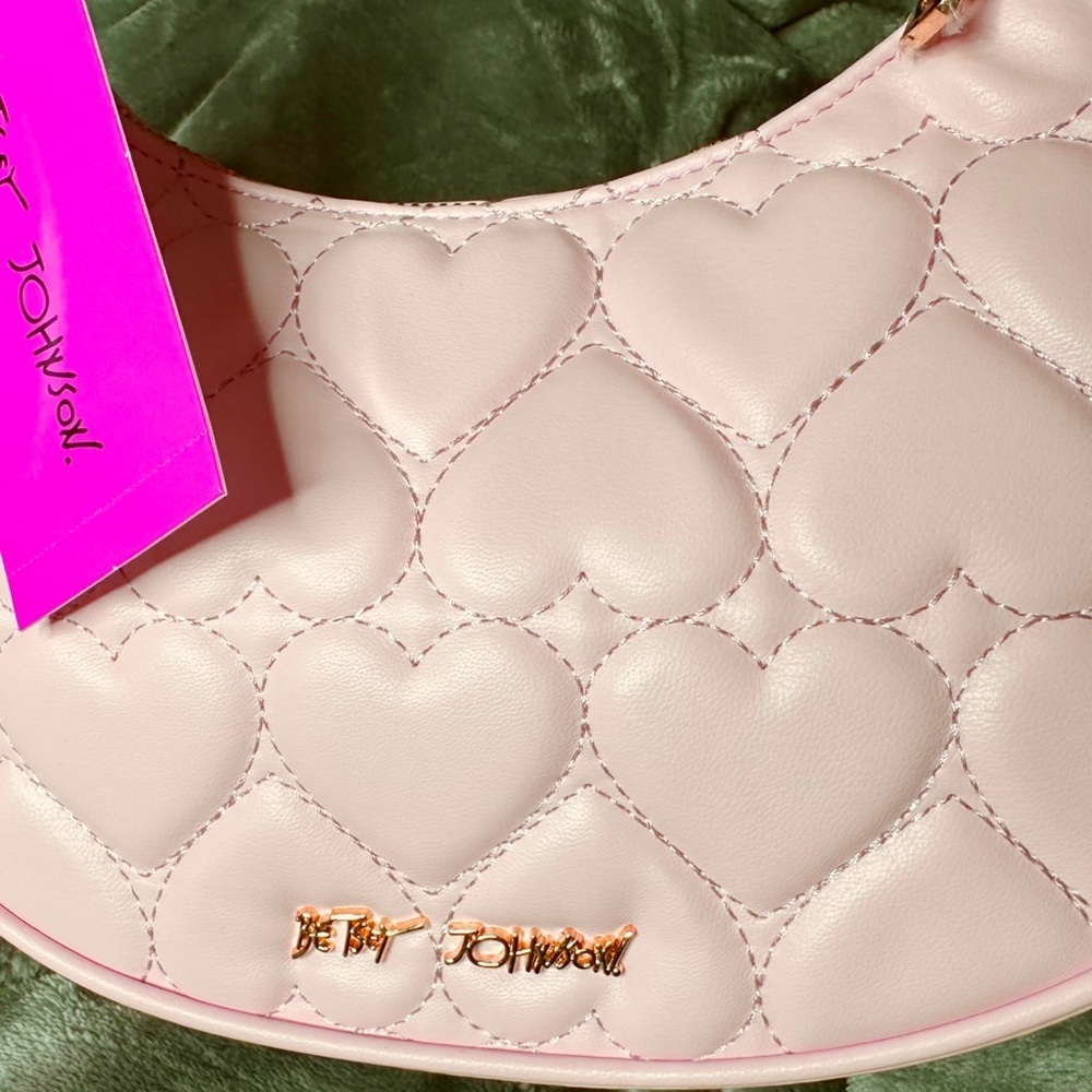 Betsey Johnson Pink Heart Shoulder Bag - Picture 2 of 5